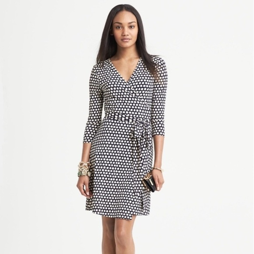 Banana Republic Gemma Wrap Dress Black White Geometric Dot Long Sleeve Medium